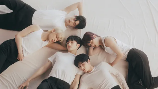 TXT 전체 멤버 - Good Boy Gone Bad MV Shoot | Minisode 2 : 목요일의 아이 (앨범) 4K 배경화면