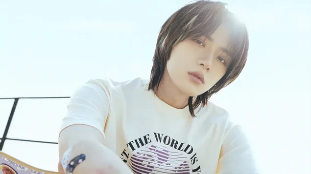 txt 'beomgyu' in loser=lover mv shoot - the chaos chapter : freeze album (fight or escape ver.) daunrodeu