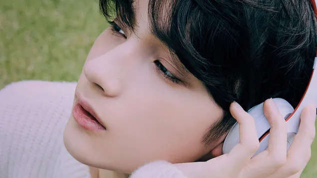 TXT Huening Kai | Blue Hour M/V Shoot کاغذدیواری  4K