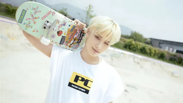 txt 'huening kai' dr loser=lover mv shoot | fSl ashwb: albwm fryz (nskhh mbrzh y frr) brgyry khnyd
