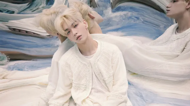 txt subin - ireumyi jang - temptation album shoot (nightmare ver.) daunrodeu