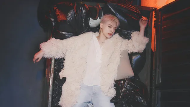 txt yeonjun - hea poiss laks halvaks mv shoot | minisood 2 : neljapaevane laps (album) allalaadimine