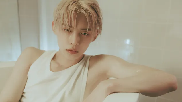 TXT 'Yeonjun' dalam Pemotretan M/V Good Boy Gone Bad - Minisode 2 : Anak Kamis (Album) 4K wallpaper