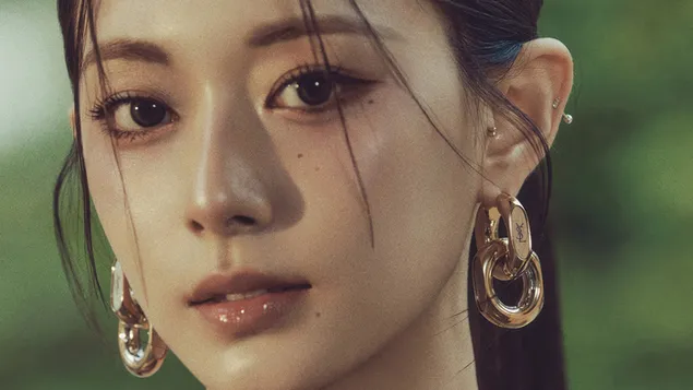 'tzuyu' de twice | filmacion del video musical de run away descargar