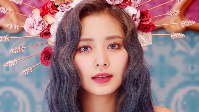 트와이스(K팝 밴드)의 'Feel Special' MV(The Album) MV 속 쯔위 4K 배경화면