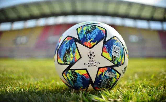 UEFA Champions League 2019 - 2020 Offizieller Ball herunterladen