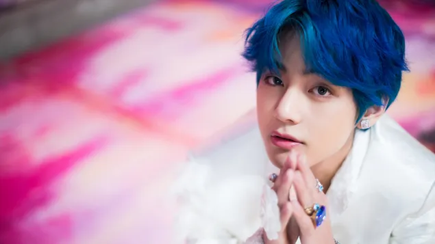 v (qym t-hyvng) b-'boy with luv' tsylvm mv m-bts [bangtan boys] hvrd