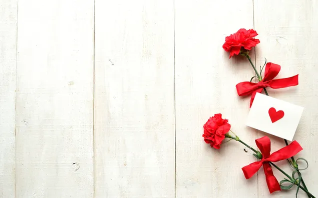 バレンタインデー-愛のメモが付いたカーネーションの赤い花 2K 壁紙