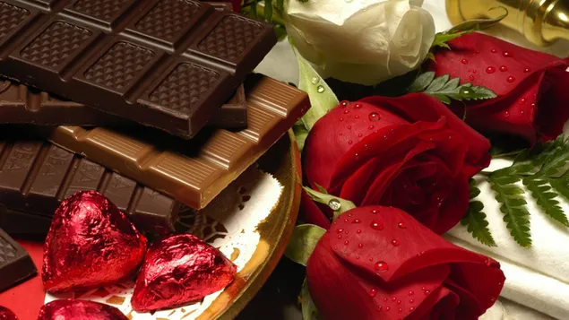 Día de San Valentín - chocolates y rosas rojas