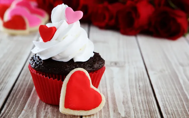 Valentinstag - kleiner Kuchen und der Herzkeks 2K Hintergrundbild