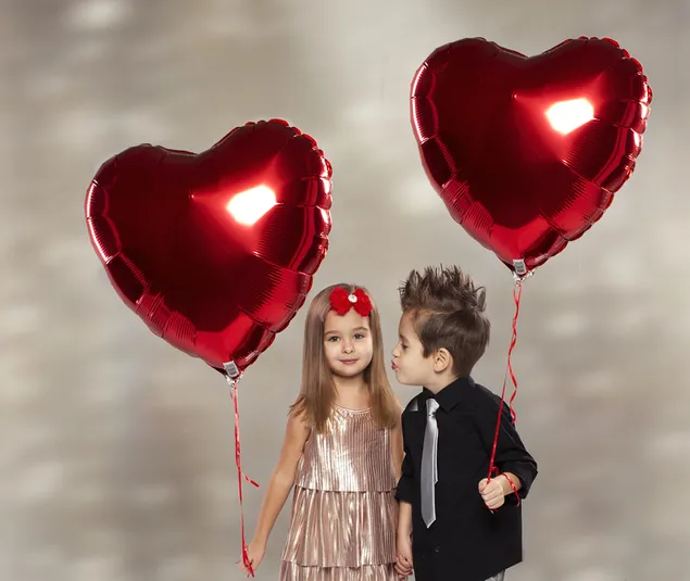Valentine's day - cute children with heart balloons 2K wallpaper