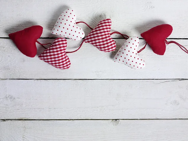 Día de San Valentín - Decoración de corazones de tela