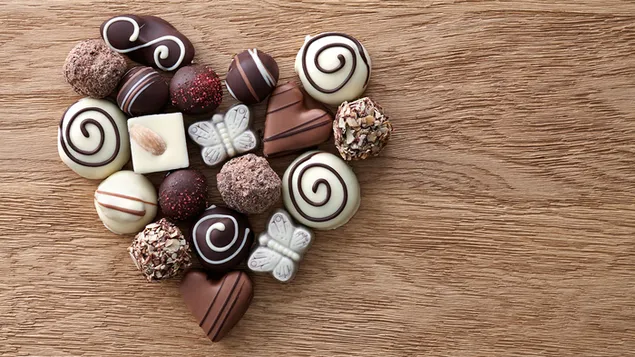 バレンタインデー-チョコレートで作られたハート ダウンロード