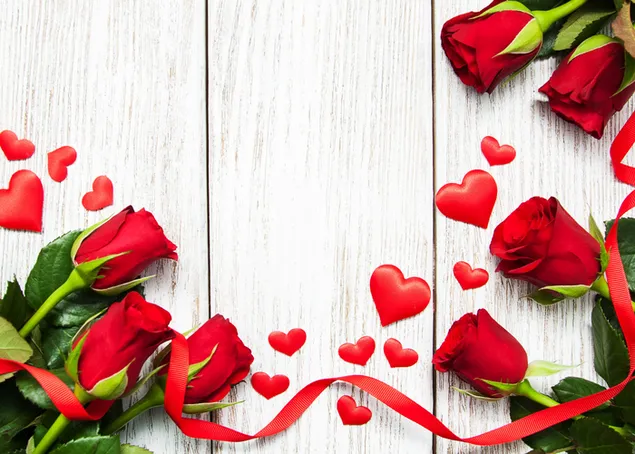 Valentinstag - rote Herzen und Rosen 2K Hintergrundbild
