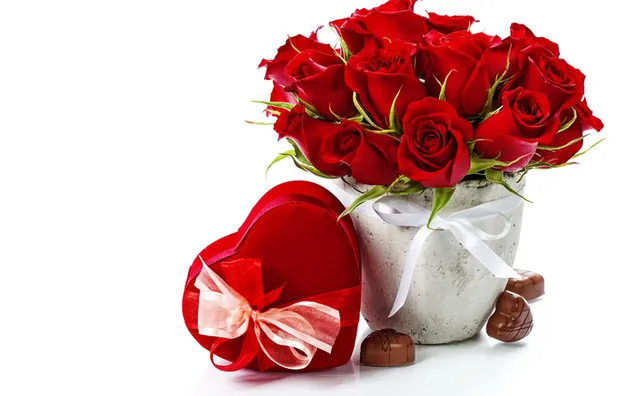 Valentinstag - rote Rosen und die Geschenke 2K Hintergrundbild
