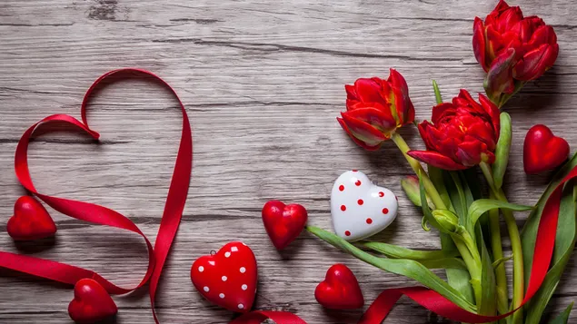 Hari Valentine - tulip merah dan hati 4K kertas dinding