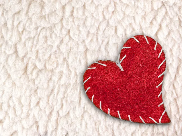 Día de San Valentín - corazón rojo cosido