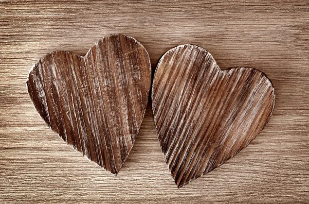 Dita e Shën Valentinit - dekorim i çifteve të zemrës prej druri 4K sfond