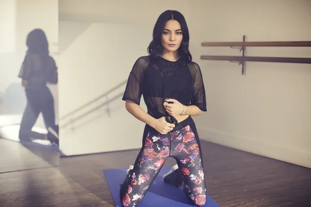 Bộ sưu tập 'Vanessa Hudgens' X Avia Photoshoot tải xuống