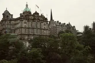Tapeta Vintage budova v Edinburghu ve Skotsku HD