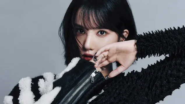 Eunha عضوة VIVIZ في جلسة تصوير لمجلة كورية Dazed 4K خلفية