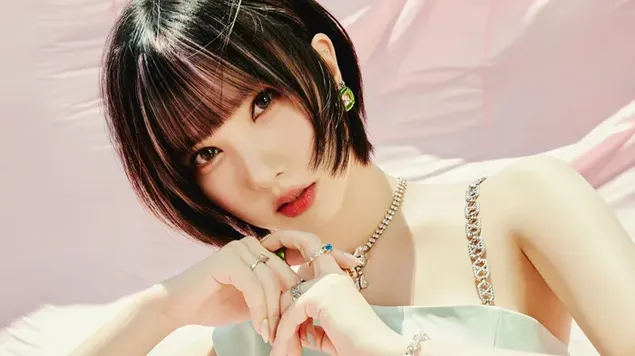 eunha z viviz dr `khsbrdry albwm ''summer vibe: concept 1''. brgyry khnyd