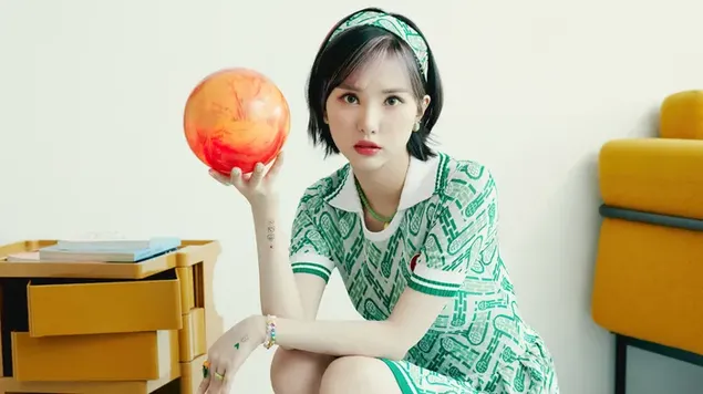 eunha z viviz dr 'summer vibe: ready to summer | `khsbrdry albwm mfhwmy 3 brgyry khnyd