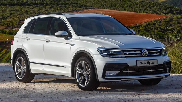 Volkswagen Tiguan R-Line 2016 03 2K wallpaper download