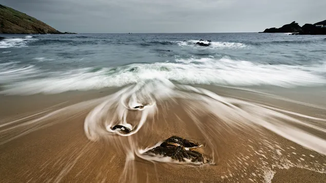 Wellen im Ozean HD Hintergrundbild