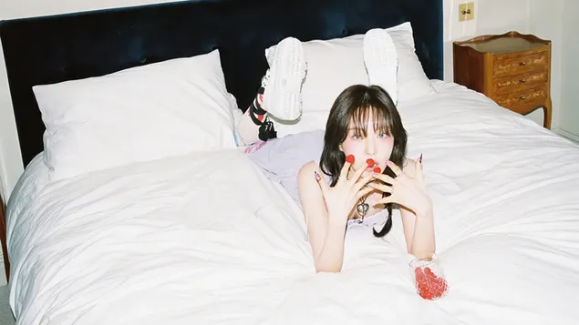 'wendy' e shtrire ne shtrat | xhirimi i albumit 'wish you hell' shkarkim