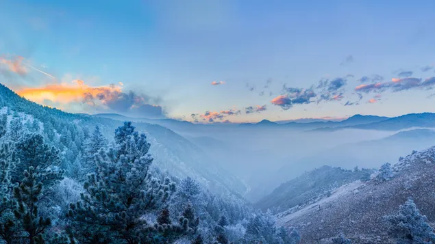 Tanah Musim Sejuk dan asap 4K kertas dinding