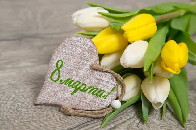 여성의 날 - 튤립 꽃다발과 하트 장식 4K 배경화면