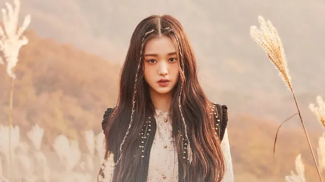 Шпалери Воньонг у MV "One Reeler Color of Youth" від IZ*ONE (K-pop Band) 4K