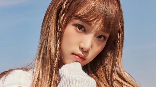 เยนาในเอ็มวี 'One Reeler Color of Youth' จาก IZ*ONE (วงดนตรีเคป๊อป) 4K วอลเปเปอร์