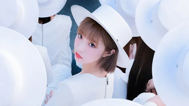 Шпалери Йоджін у фільмі «12:00» MV Shoot (2020) із «Loona» [K-Pop Band] 4K