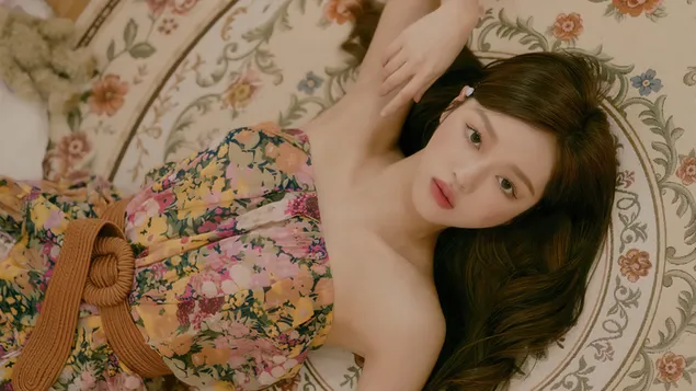 YooA in 'Dun Dun Dance' MV Shoot (2021) aus 'Oh My Girl' [K-Pop Band]