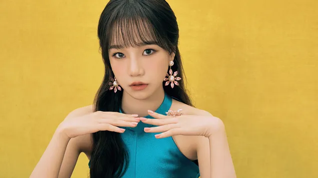 Taustakuva Yuri Bloom*Iz-MV Photoshootissa (2020) IZ*ONElta (K-Pop Band) 4K