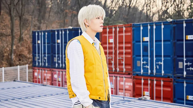 NCT 127(케이팝 보이 밴드)의 유타 4K 배경화면